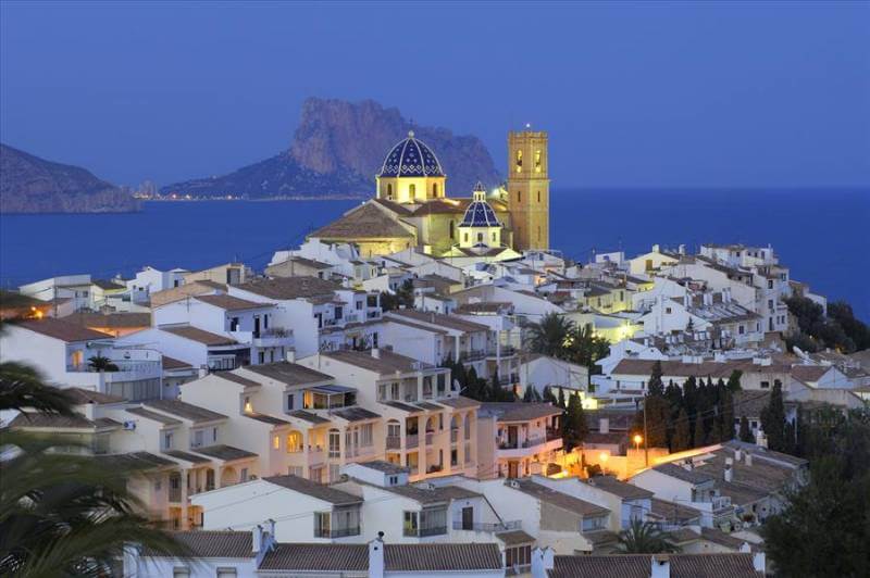 Discover the Allure of Costa Blanca: Altea, Albir, Alfaz del Pi, Polop & Finestrat