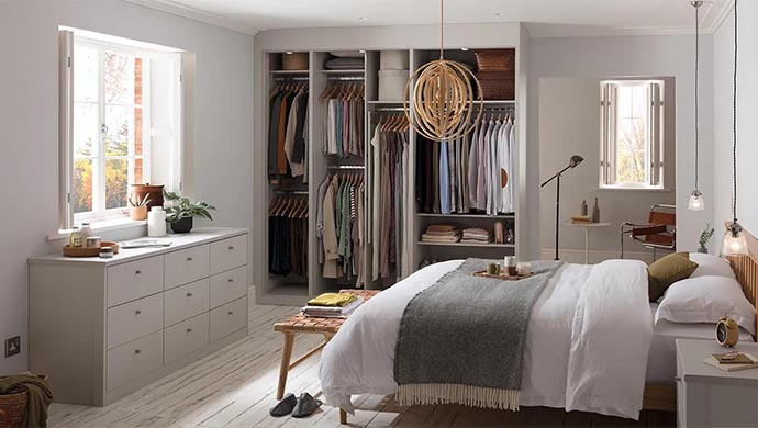 Open Wardrobe Ideas to Transform Small UK Bedrooms
